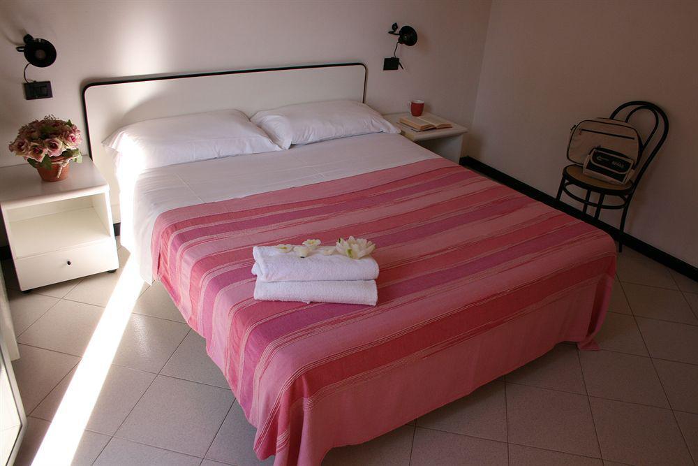 Residenza Sol Holiday Rímini Exterior foto