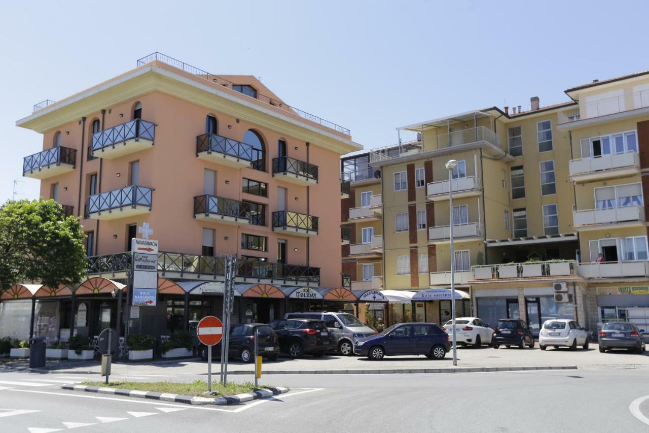 Residenza Sol Holiday Rímini Exterior foto