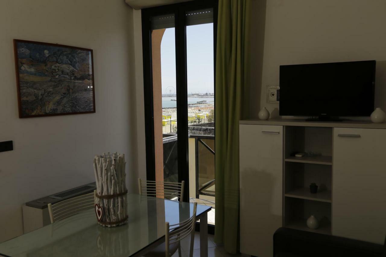 Residenza Sol Holiday Rímini Exterior foto
