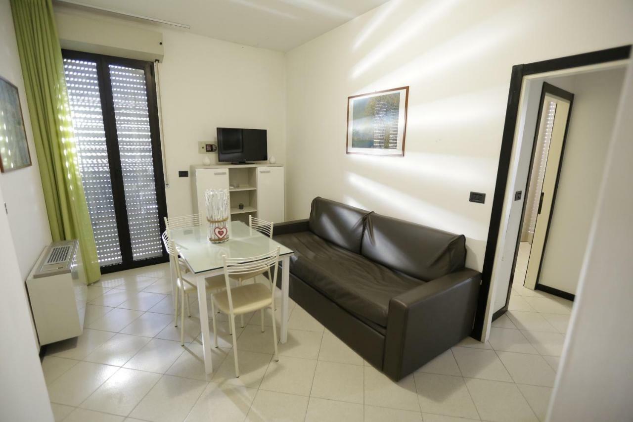 Residenza Sol Holiday Rímini Exterior foto